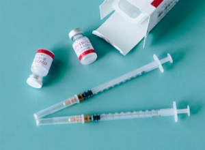 Vaccini: come devono essere gestiti i pazienti con TTP (porpora trombotica trombocitopenica)?